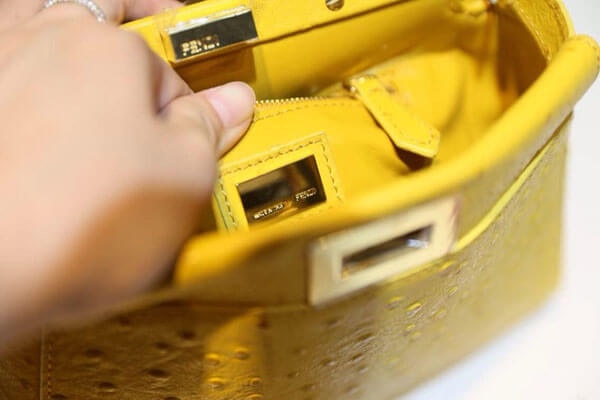 2015春夏新作!フェンディスーパーコピー バッグ FE258 フェンディ OSTRICH MINI PEEK-A-BOO -limited edition